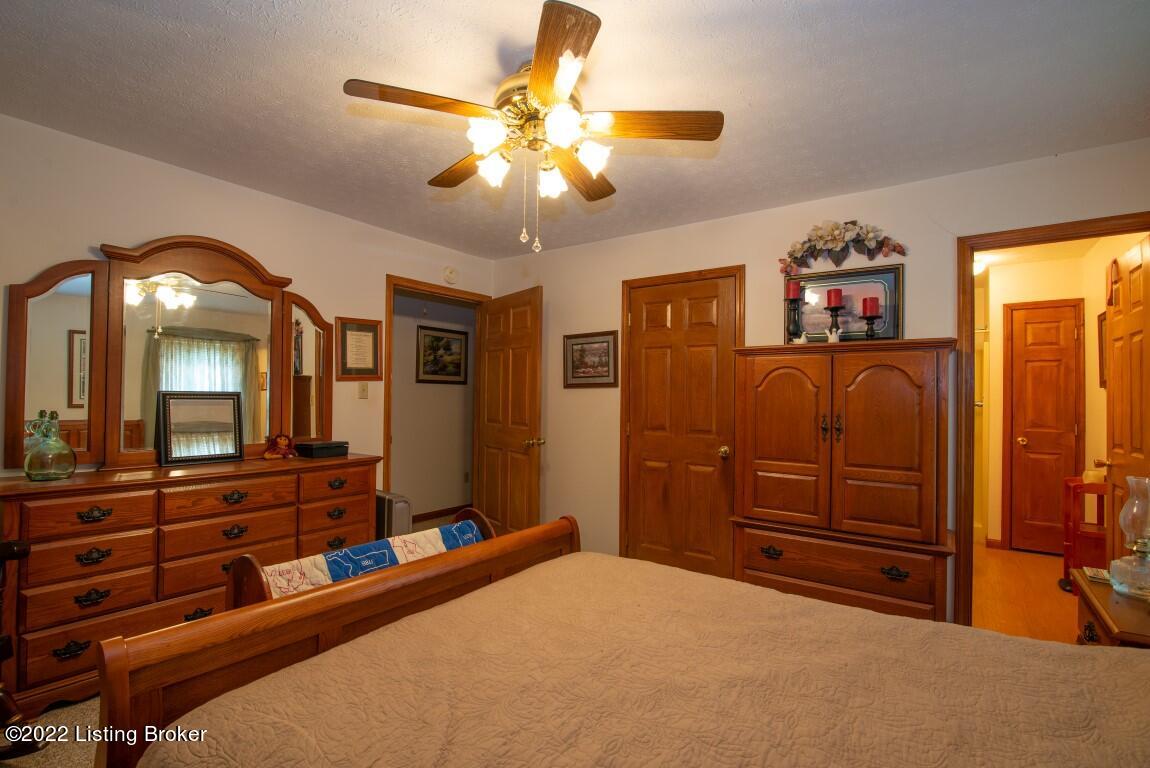 3334 J D Hudson Road Caneyville, KY 42721 - Photo 37 of 54 3334 Hudson Rd-136