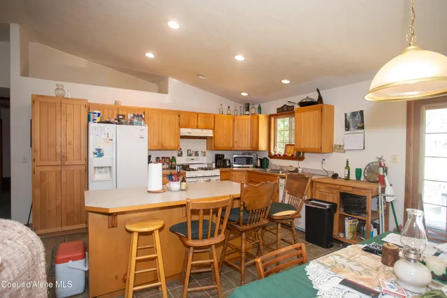 $649,000 | 681 Hummingbird Lane, Blanchard, ID 83804