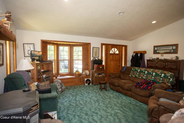 $649,000 | 681 Hummingbird Lane, Blanchard, ID 83804