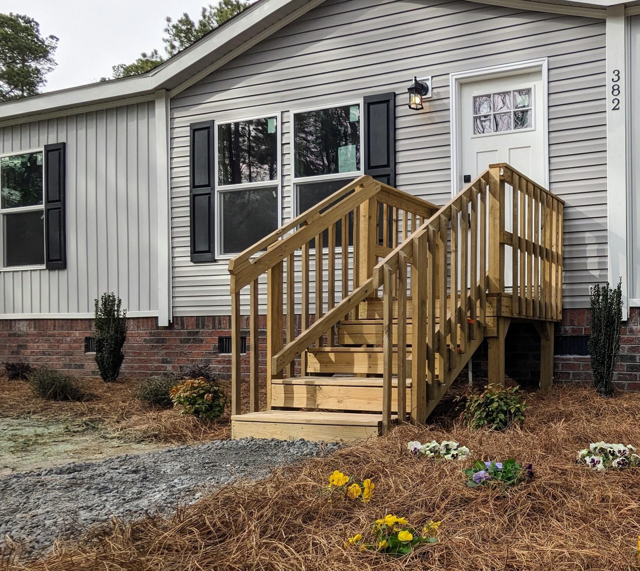382 South Main Street Ridgeville, SC 29472 - Photo 23 of 31 PXL_20240209_201206557~3