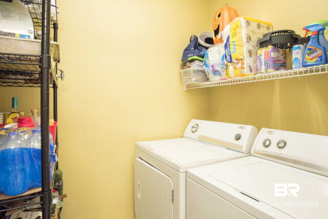2300 East 4th Street Gulf Shores, AL 36542 - Photo 21 of 26 Washroom