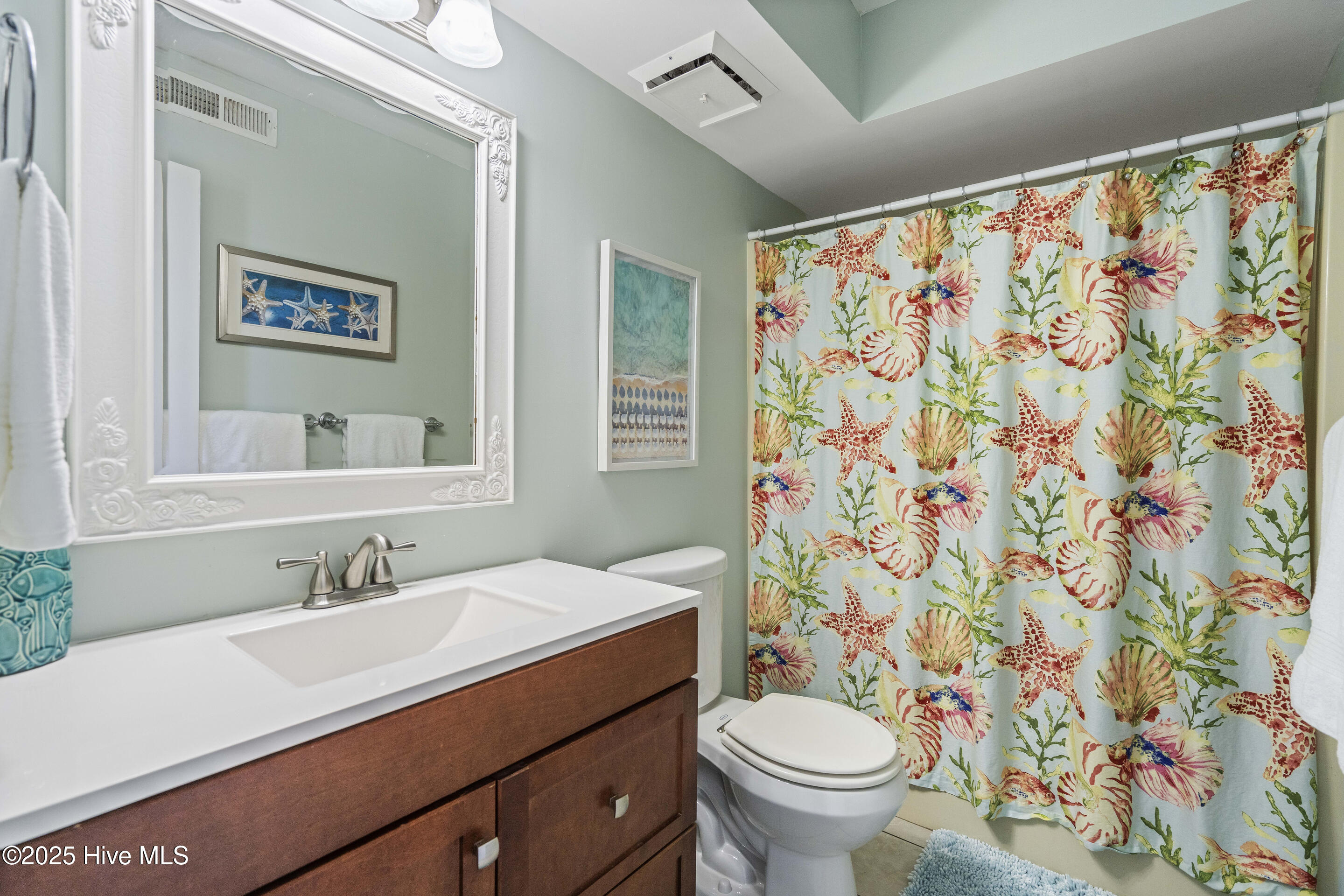 2000 New River Inlet Road, Unit 3101 North Topsail Beach, NC 28460 - Photo 5 of 50 Full bath in Hall