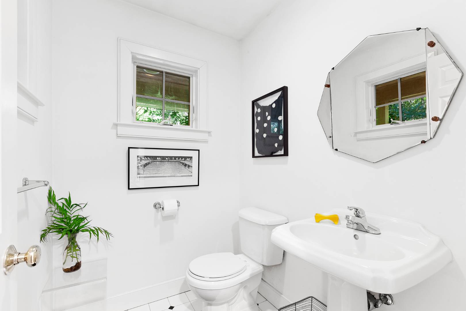 25 Old Sag Harbor Road Bridgehampton, NY 11963 - Photo 10 of 16 Gallery Image 10