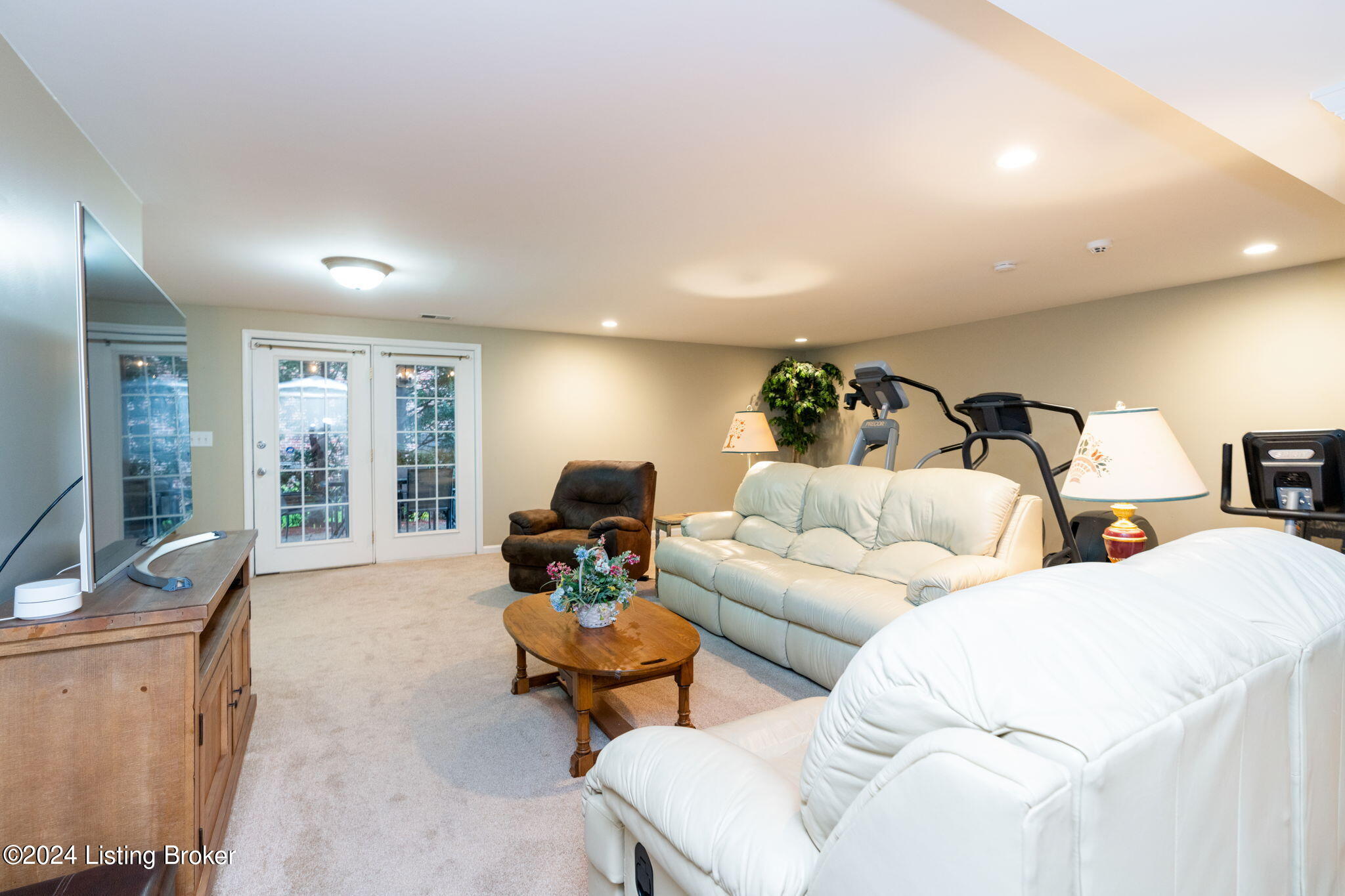 1225 Williams Ridge Road Louisville, KY 40243 - Photo 28 of 50 Family Room
