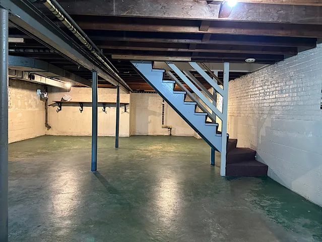 $299,500 | 2922 North Natchez Avenue, Chicago, IL 60634