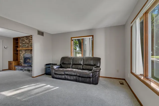 $260,000 | 706 7th Avenue Northwest, Clara City, MN 56222