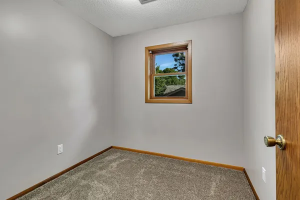 $250,000 | 706 7th Avenue Northwest, Clara City, MN 56222