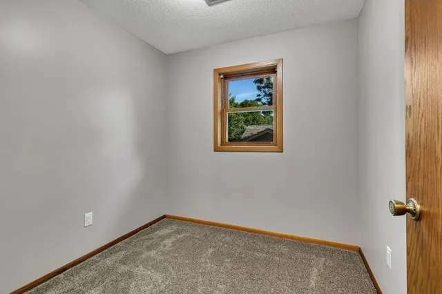 $260,000 | 706 7th Avenue Northwest, Clara City, MN 56222