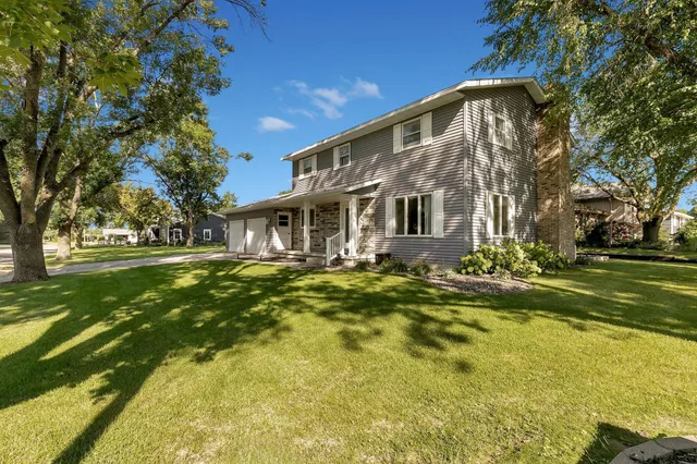 $260,000 | 706 7th Avenue Northwest, Clara City, MN 56222