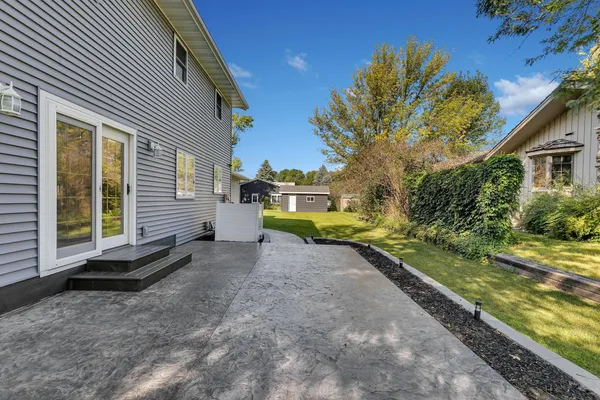 $250,000 | 706 7th Avenue Northwest, Clara City, MN 56222