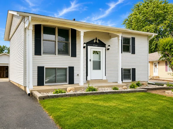 $340,000 | 9140 162nd Street, Orland Hills, IL 60487