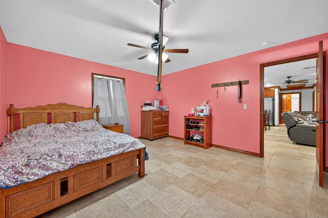 $280,000 | 403 White Street, Madisonville, TX 77864