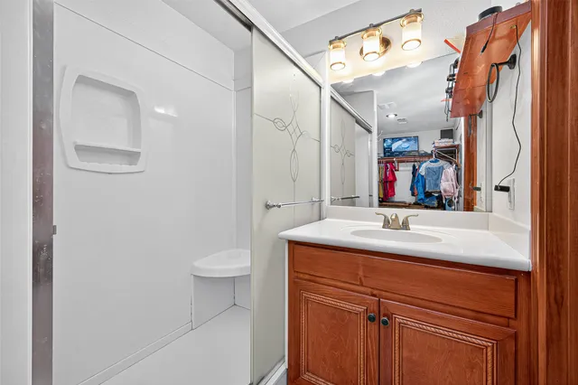 $280,000 | 403 White Street, Madisonville, TX 77864