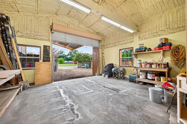 $280,000 | 403 White Street, Madisonville, TX 77864