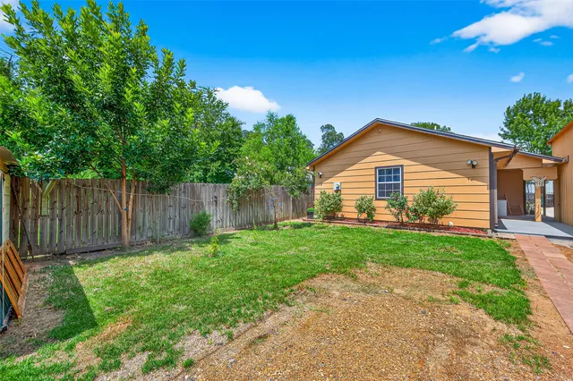 $280,000 | 403 White Street, Madisonville, TX 77864