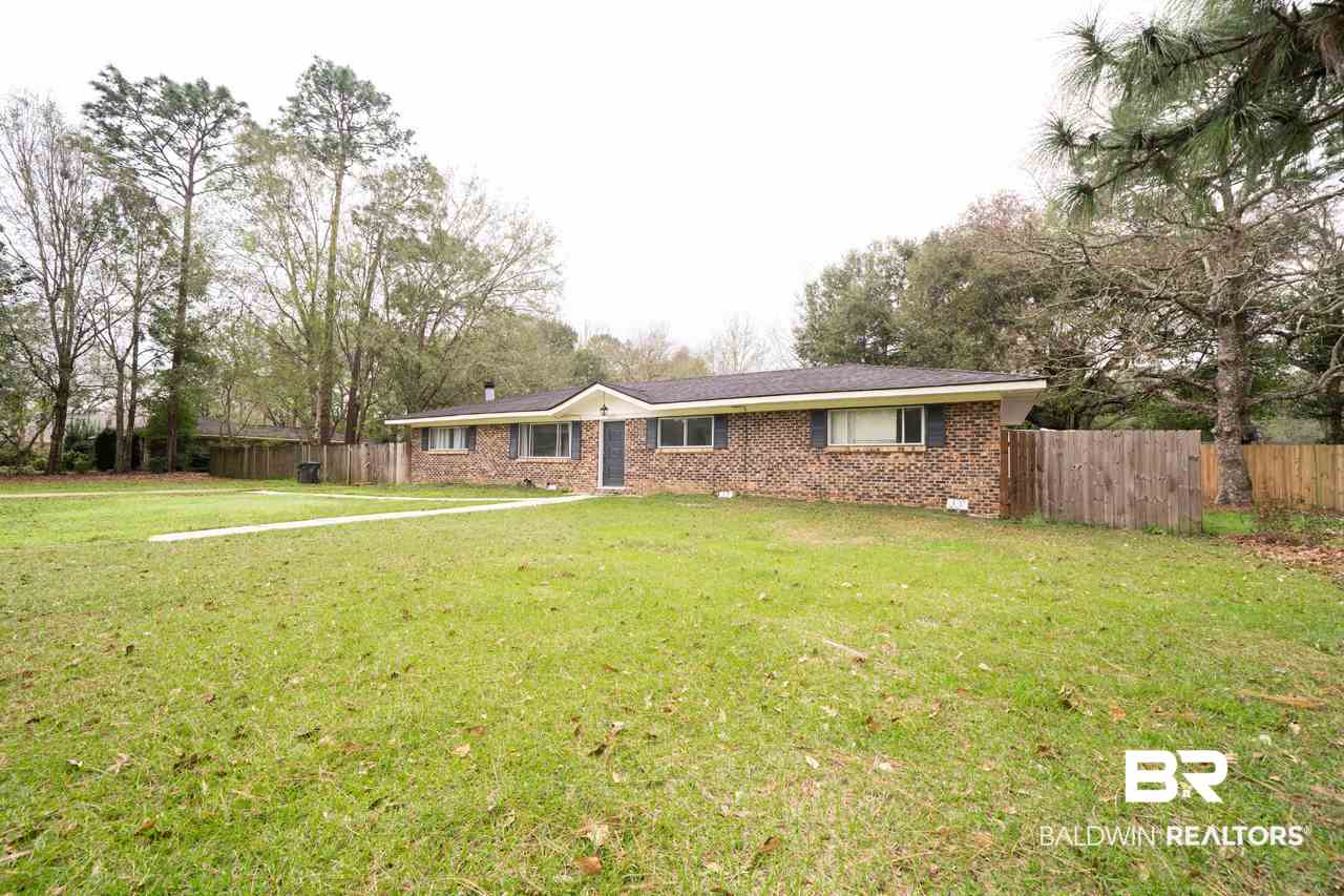 7633 Hoppes Drive Foley, AL 36535 - Photo 2 of 29