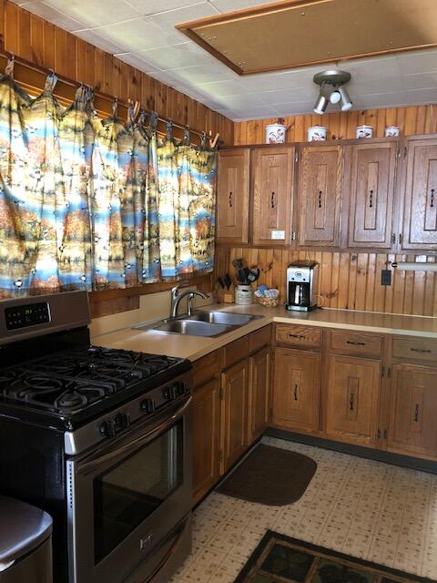 186 Rumford Road Oquossoc, ME 04964 - Photo 15 of 34 Kitchen