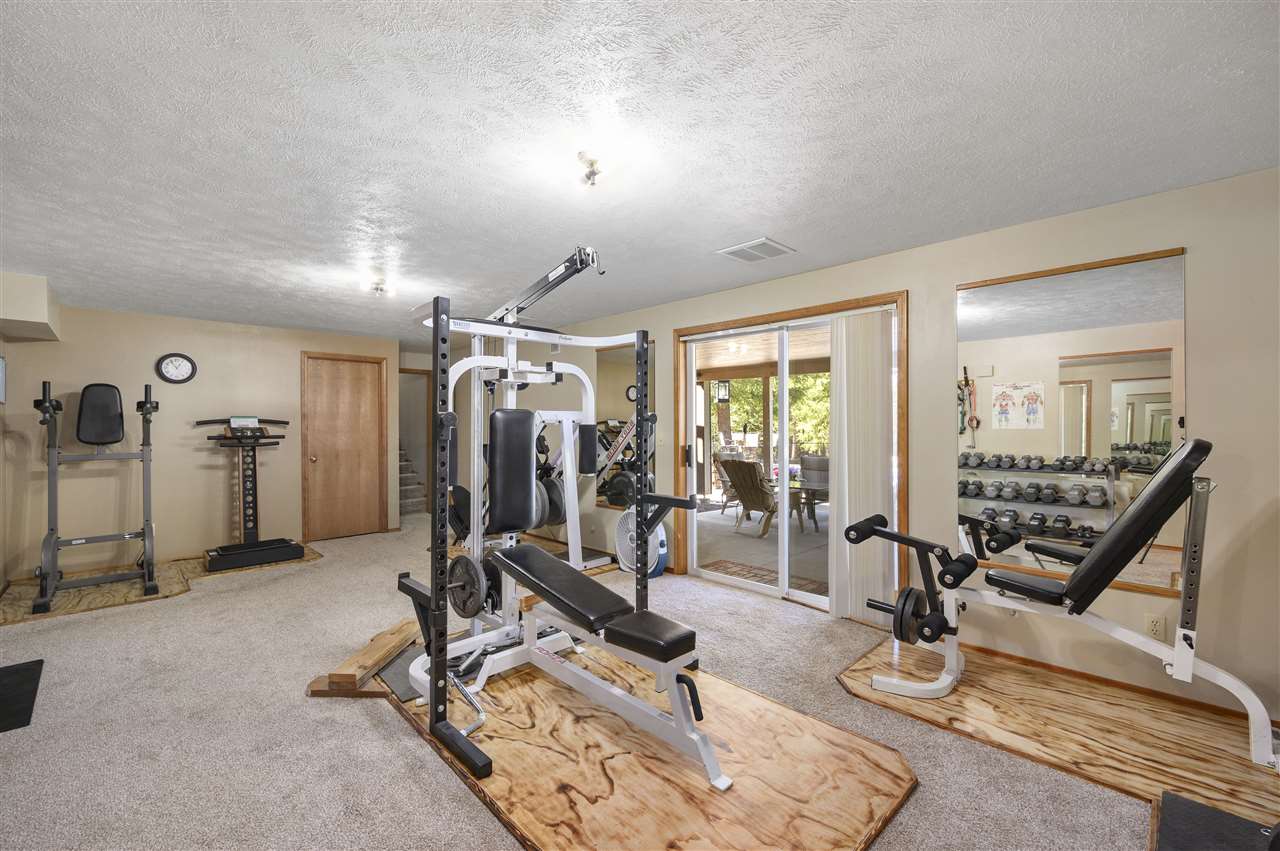 212 West Chattaroy Road Colbert, WA 99005 - Photo 17 of 31