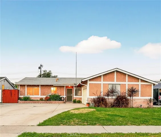 $988,000 | 10401 Dakota Avenue, Garden Grove, CA 92843