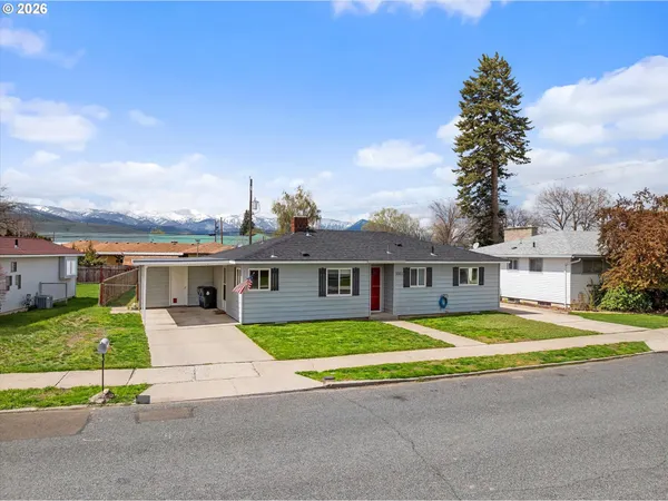 $315,000 | 3355 8th Drive, Baker City, OR 97814