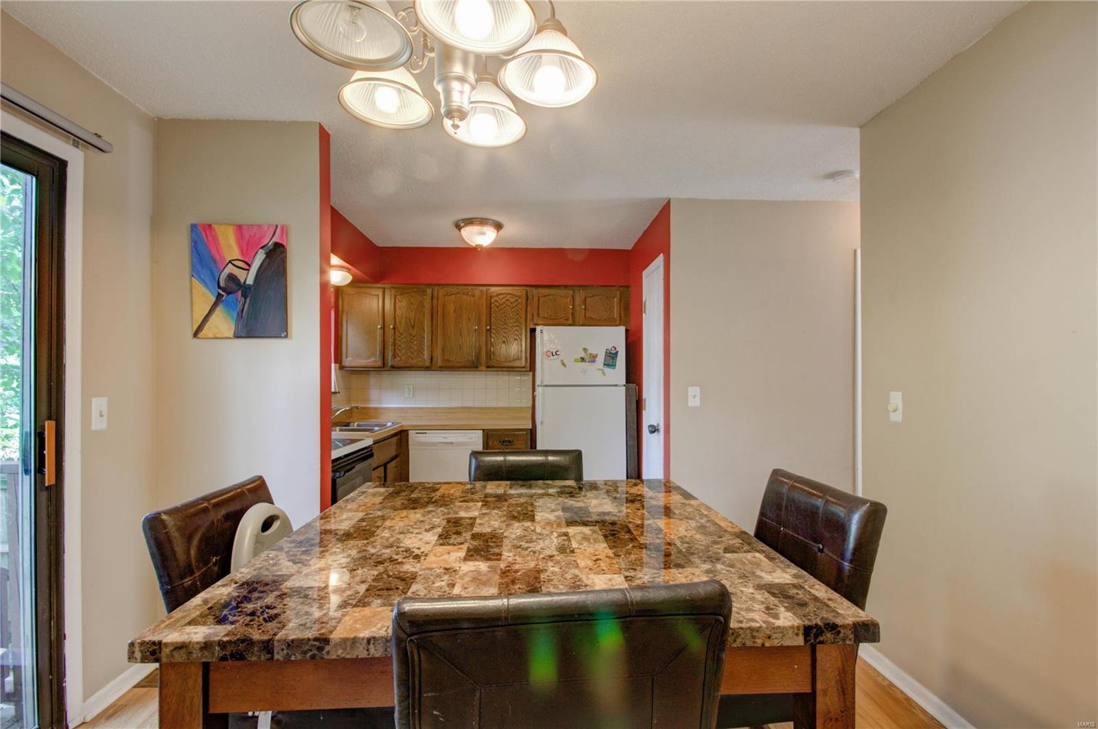 869 Portsdown Road Ballwin, MO 63011 - Photo 12 of 22 Gallery Image 12
