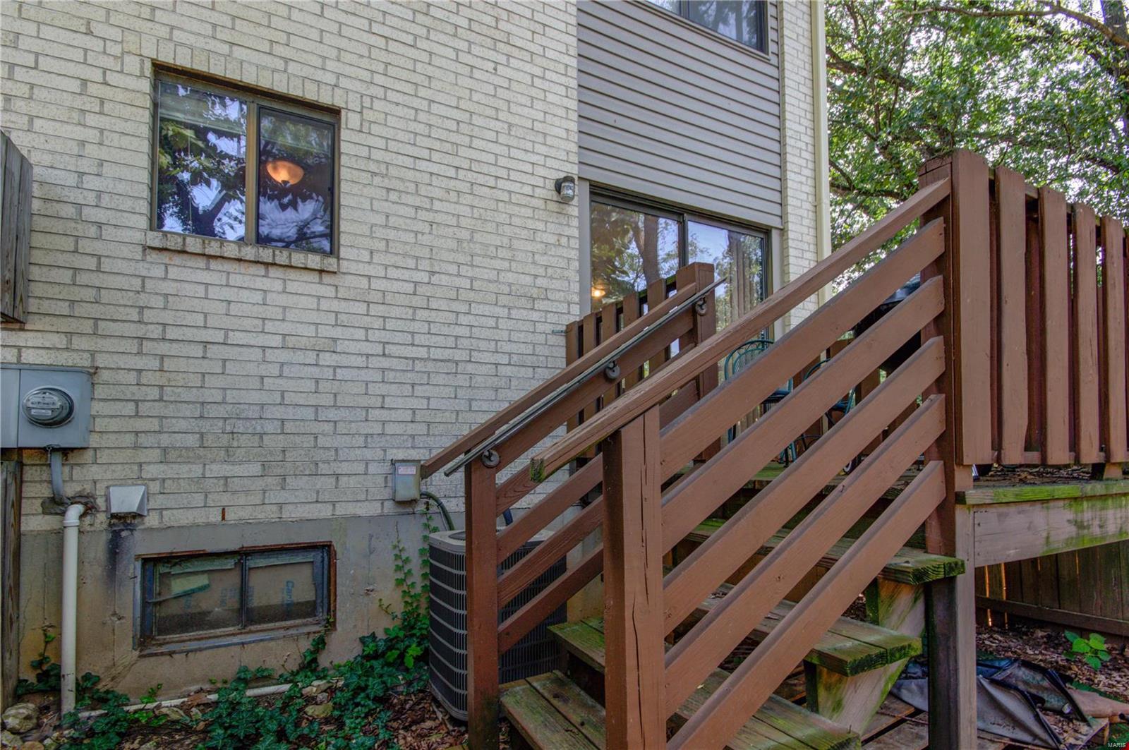 869 Portsdown Road Ballwin, MO 63011 - Photo 21 of 22 Gallery Image 21