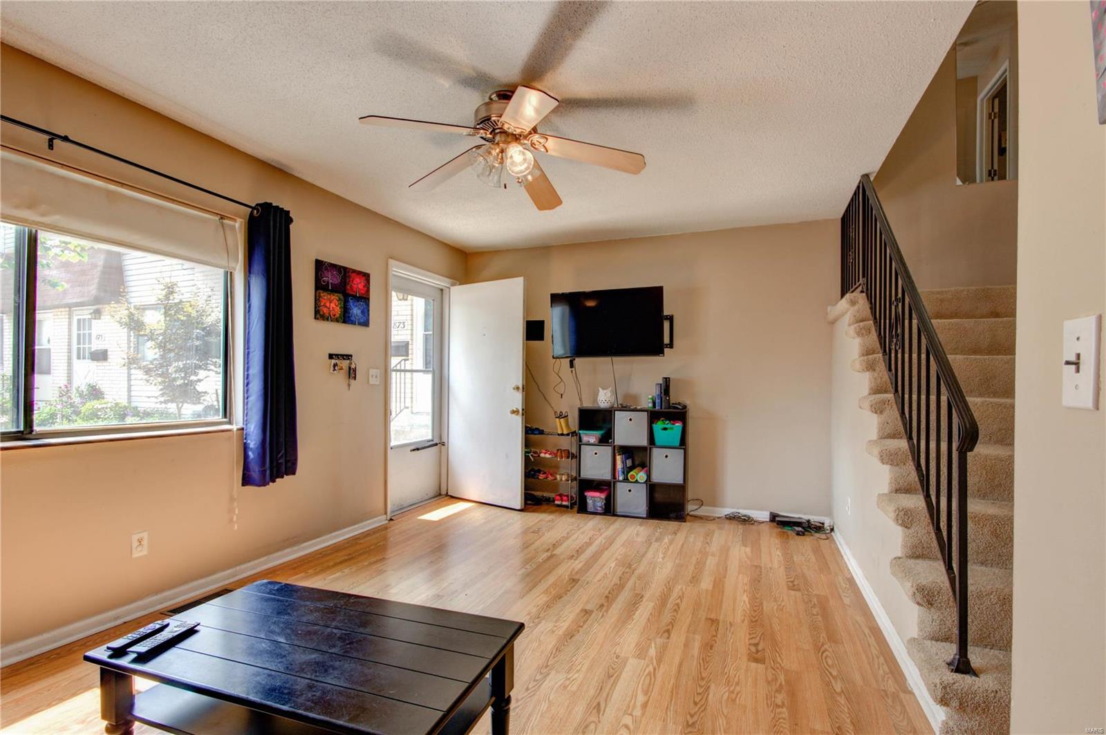 869 Portsdown Road Ballwin, MO 63011 - Photo 6 of 22 Gallery Image 6
