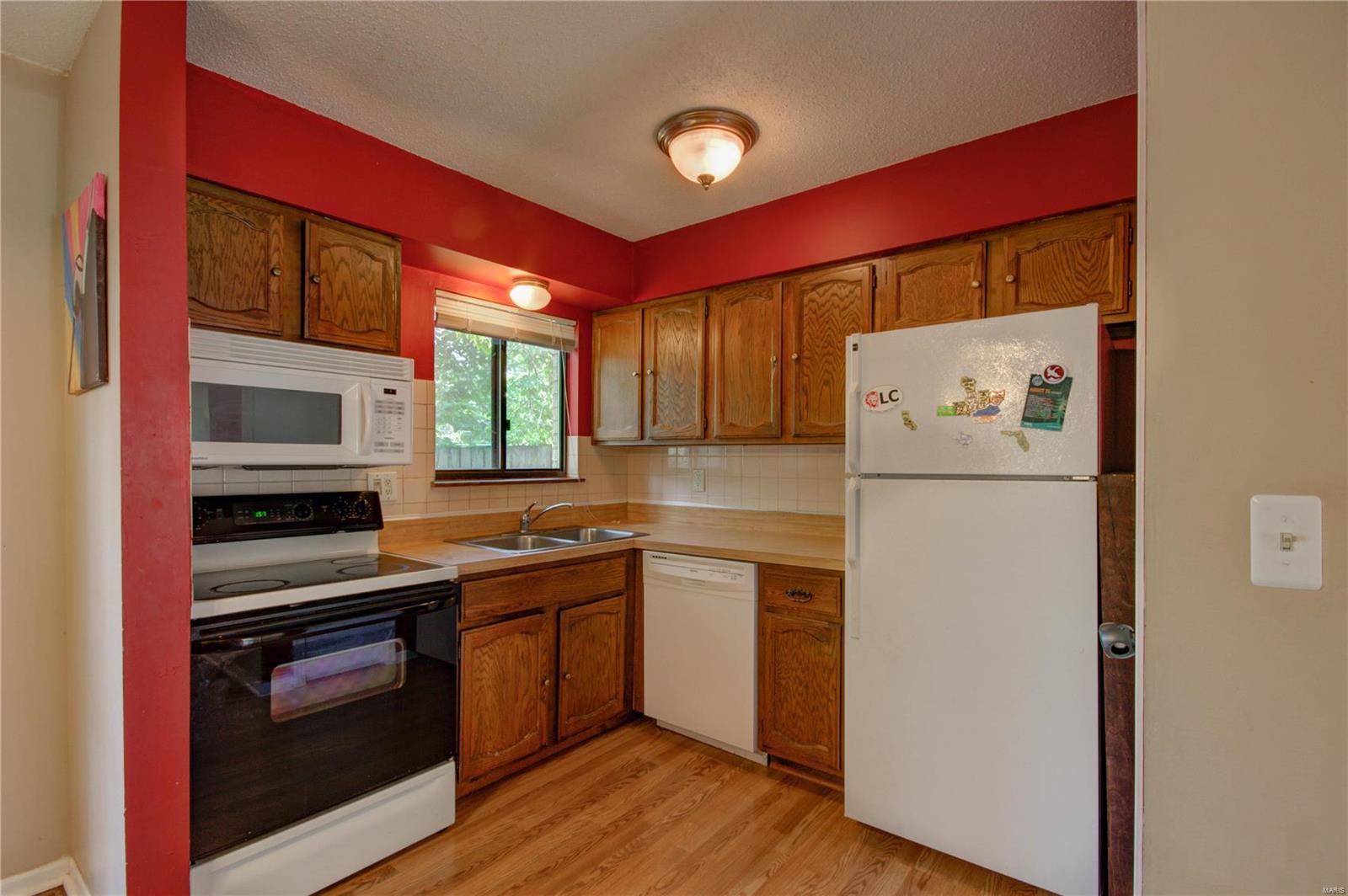 869 Portsdown Road Ballwin, MO 63011 - Photo 8 of 22 Gallery Image 8