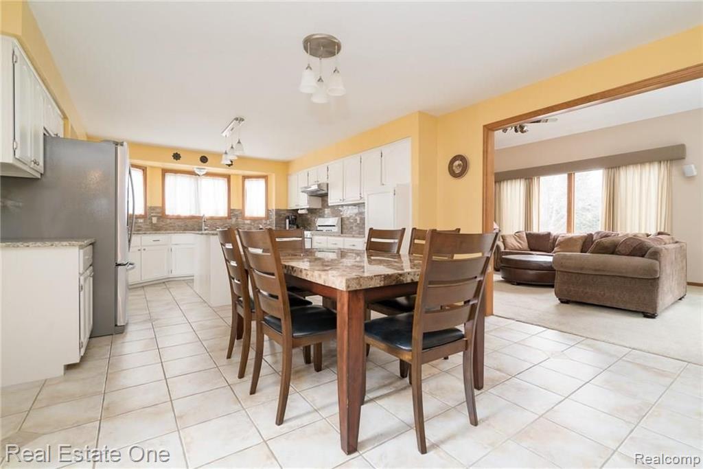 861 Norcross Drive Rochester Hills, MI 48307 - Photo 8 of 50