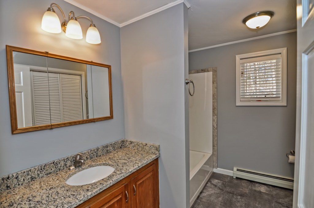 284 N Road Deering, NH 03244 - Photo 9 of 12