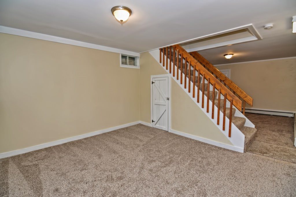 284 N Road Deering, NH 03244 - Photo 10 of 12