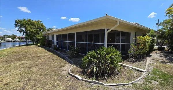 $425,000 | 951 Santa Brigida Court, Punta Gorda, FL 33950