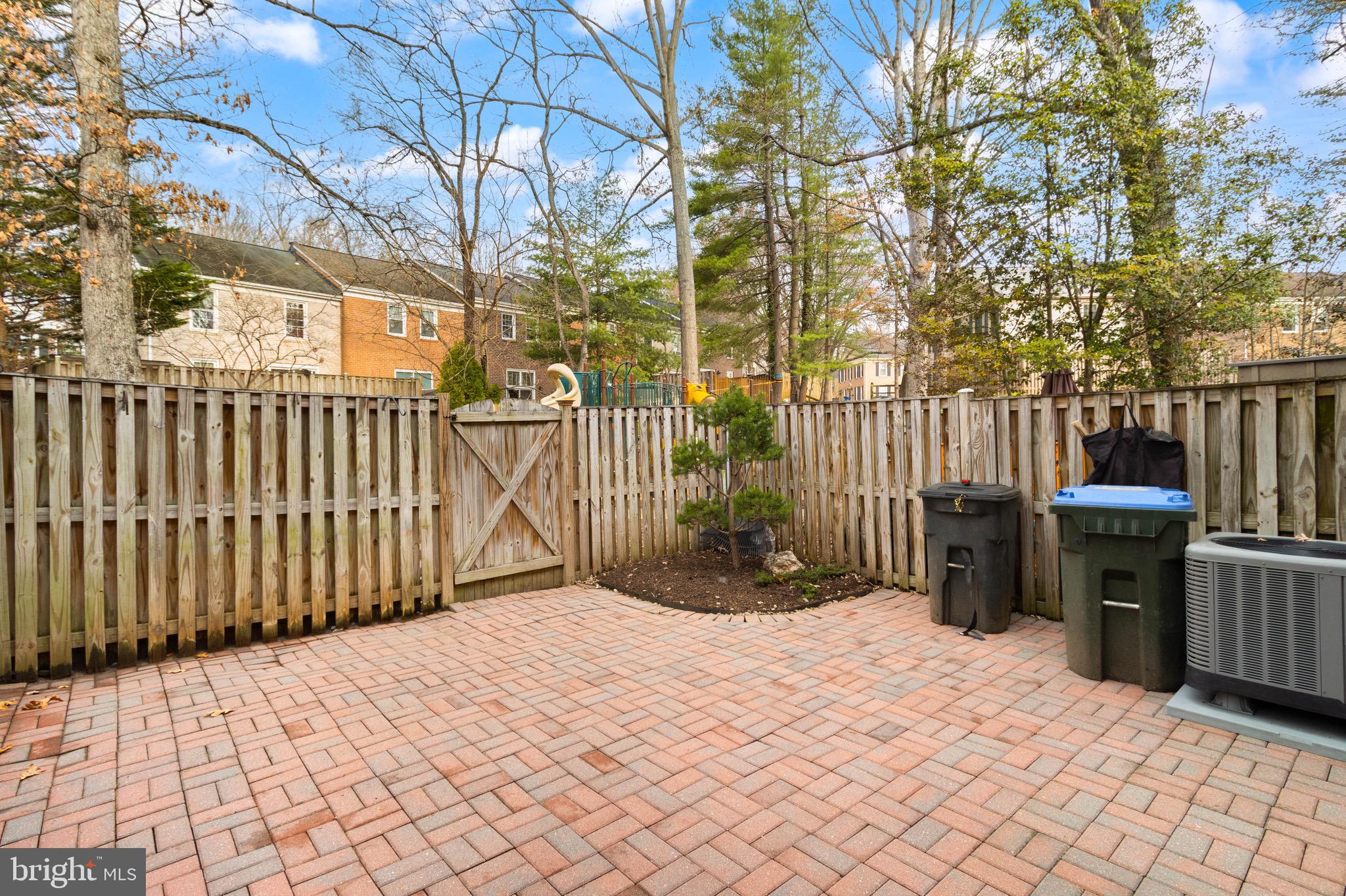 2410 Alsop Court Reston, VA 20191 - Photo 32 of 39