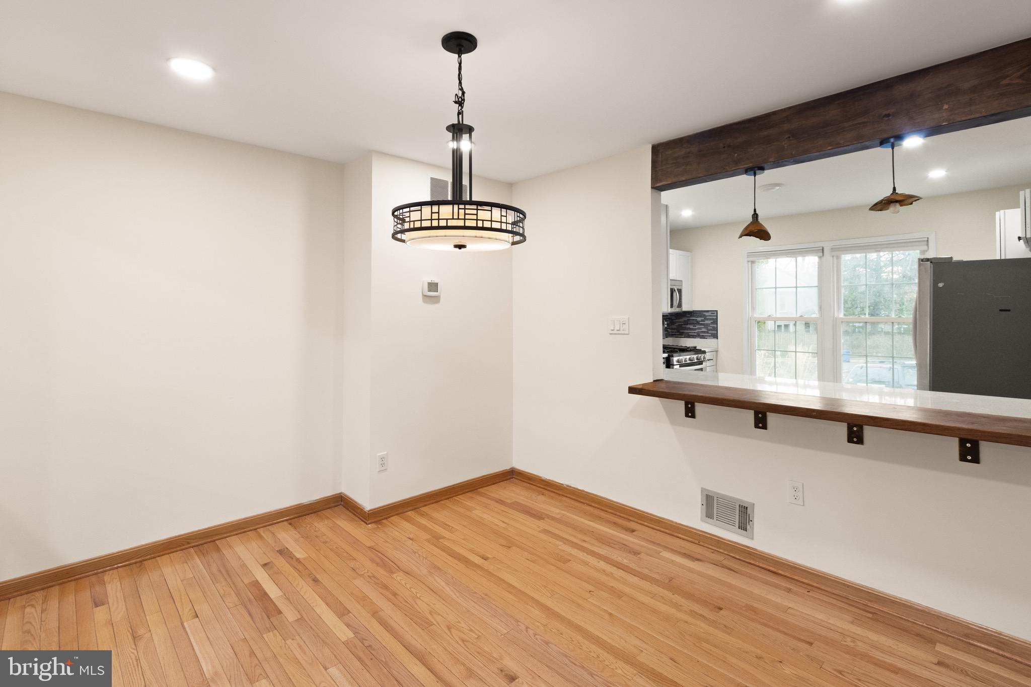 2410 Alsop Court Reston, VA 20191 - Photo 7 of 39