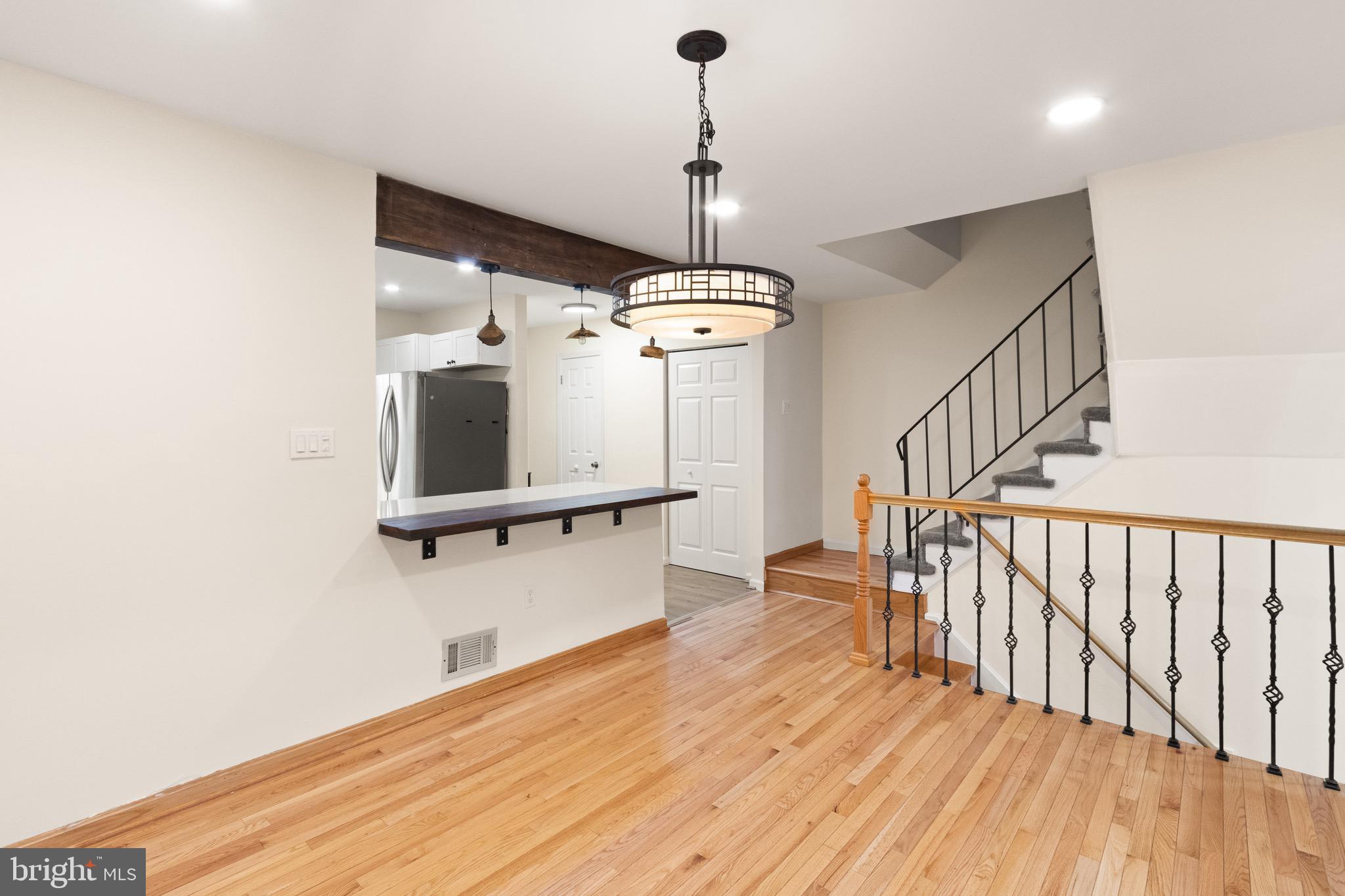 2410 Alsop Court Reston, VA 20191 - Photo 8 of 39