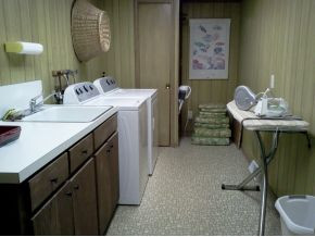 1203 Ridgeway Road Johnson City, TN 37601 - Photo 21 of 24 LAUNDRYMUD RMUTILITY SINK