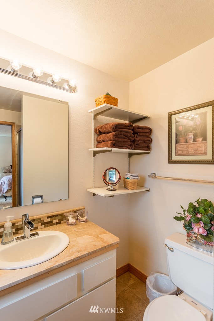 2429 170th Street Southeast Bothell, WA 98012 - Photo 9 of 24