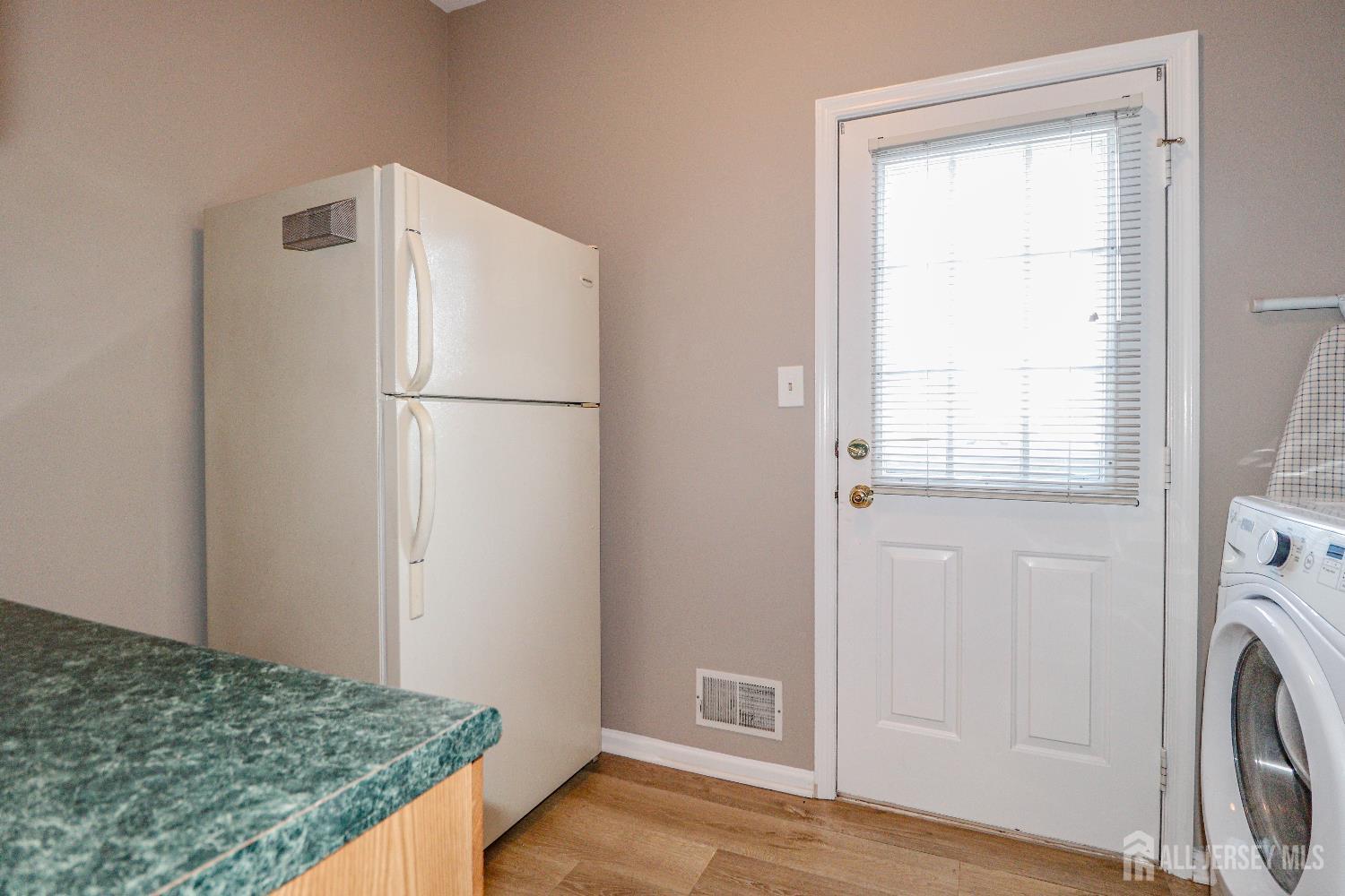 6 Bering Way Somerset, NJ 08873 - Photo 24 of 45