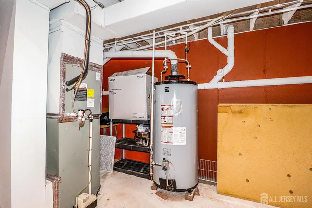 $949,900 | 6 Bering Way, Somerset, NJ 08873