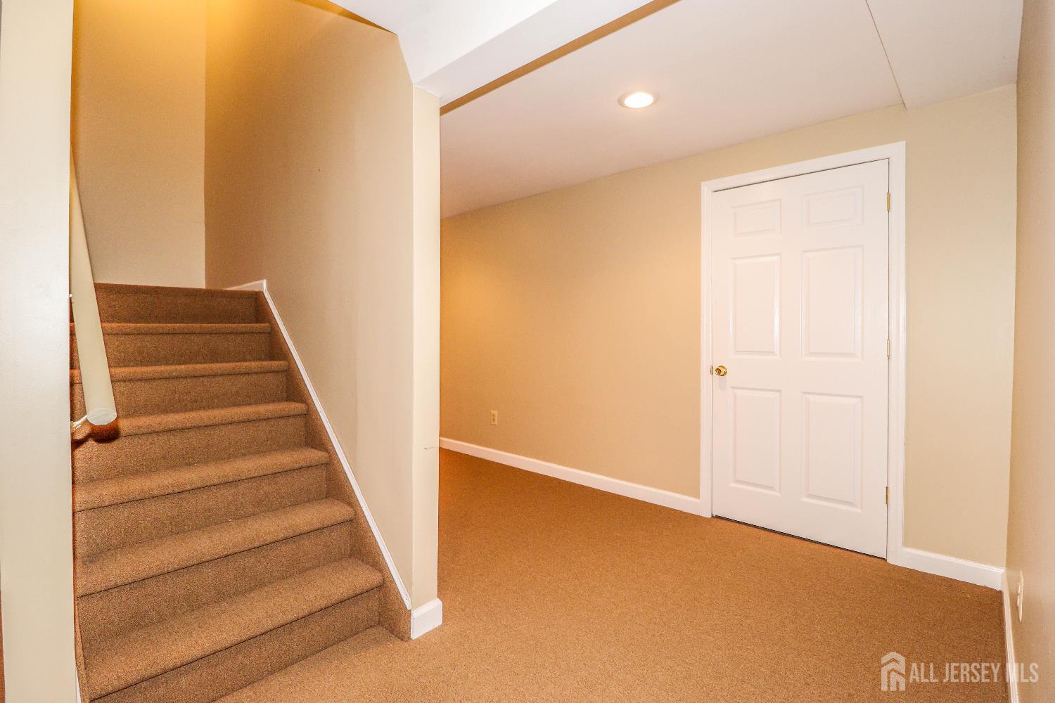 6 Bering Way Somerset, NJ 08873 - Photo 41 of 45