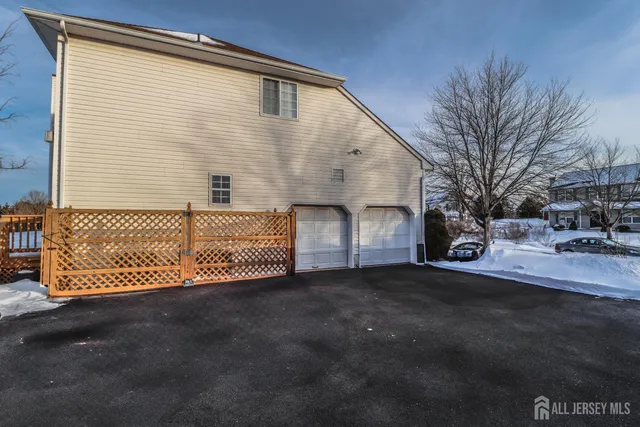 $949,900 | 6 Bering Way, Somerset, NJ 08873