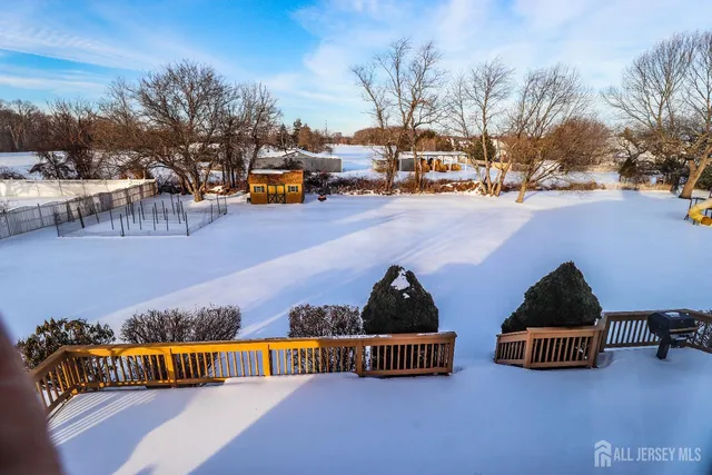 $949,900 | 6 Bering Way, Somerset, NJ 08873