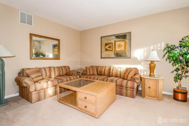 $949,900 | 6 Bering Way, Somerset, NJ 08873