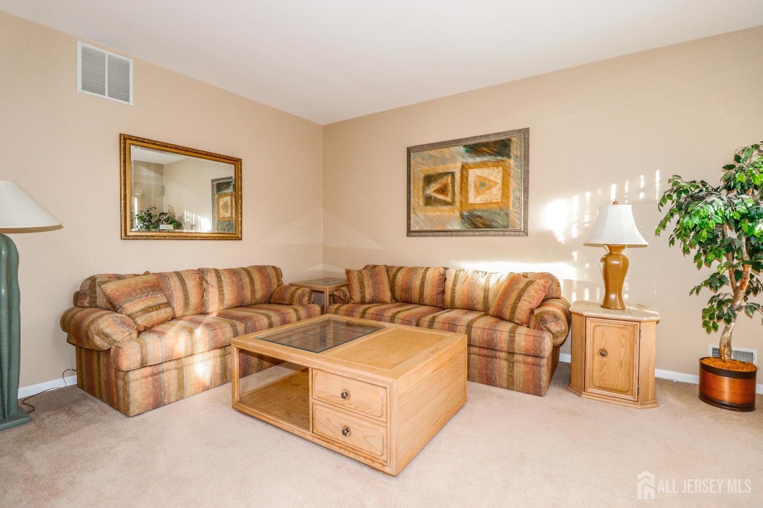 6 Bering Way Somerset, NJ 08873 - Photo 9 of 45