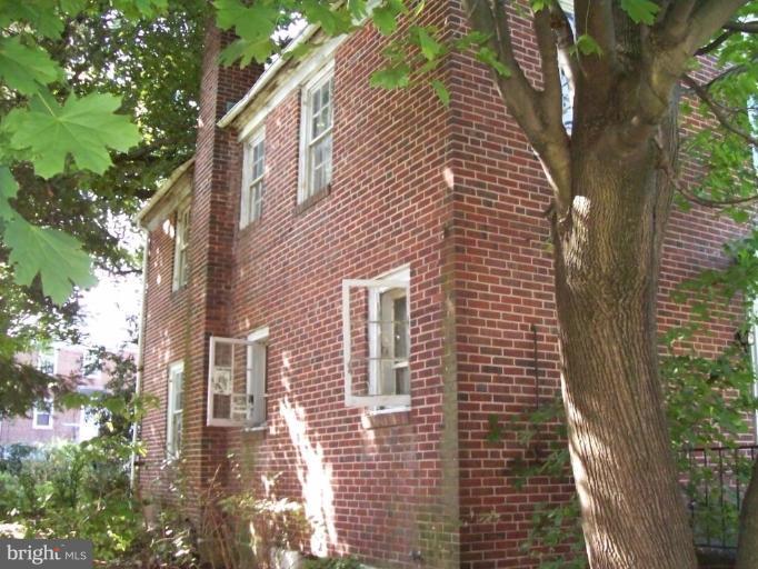 4631 Rokeby Road Baltimore, MD 21229 - Photo 3 of 7 Exterior #2