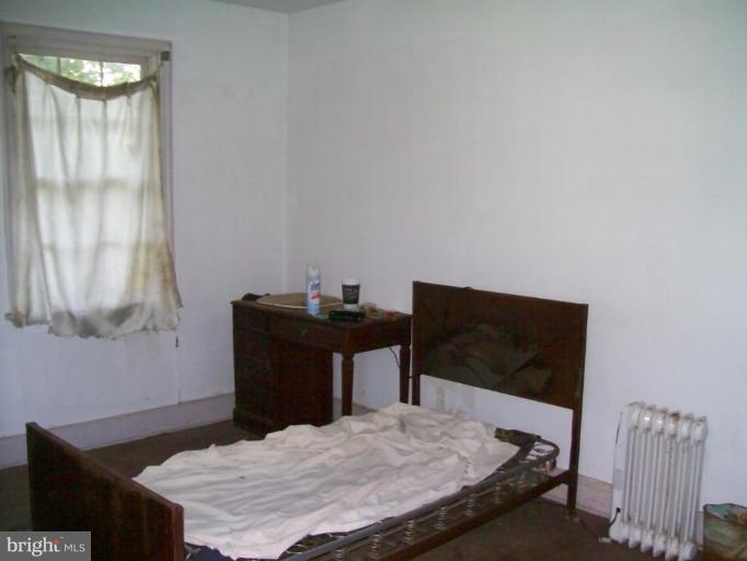 4631 Rokeby Road Baltimore, MD 21229 - Photo 6 of 7 Bedroom #1