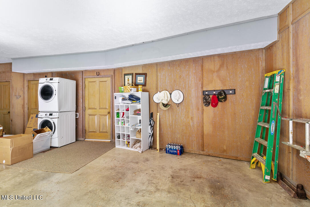 133 Overlook Pointe Drive Ridgeland, MS 39157 - Photo 89 of 93 Large Garage