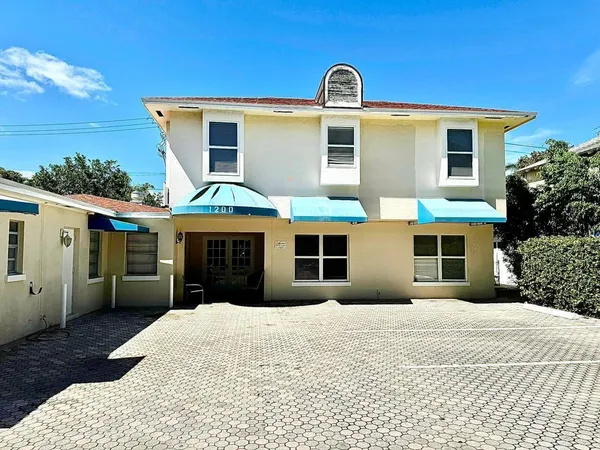 $2,700,000 | 1200 Surf Road, West Palm Beach, FL 33404