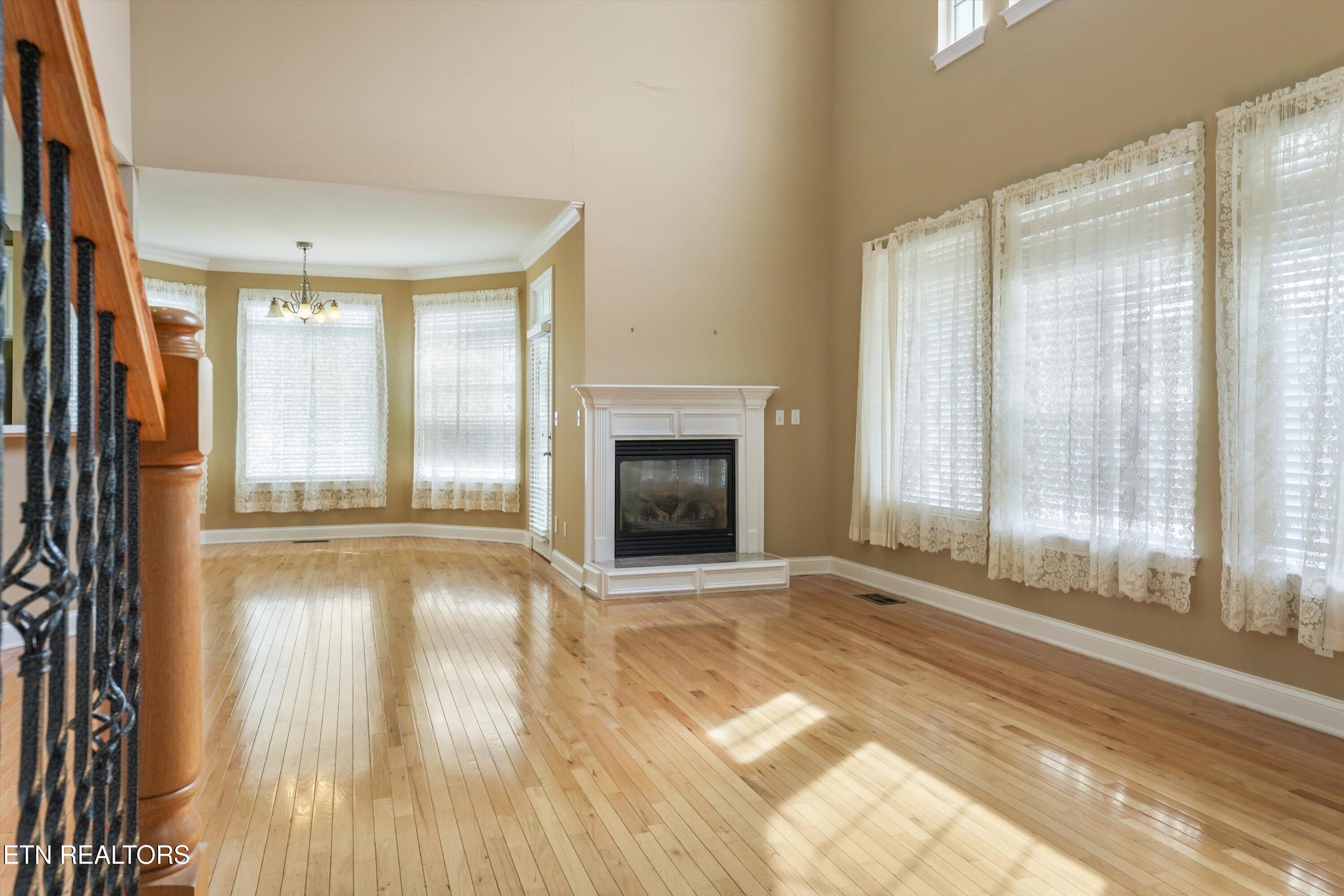 161 Liberty Court Oak Ridge, TN 37830 - Photo 10 of 45 Great Room