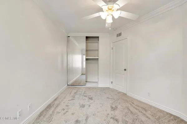 $4,975 | 6045 Sunnyslope Avenue, Van Nuys, CA 91401